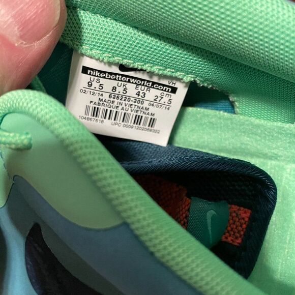 Mint condition Nike Roshe Run Unique Colorway Green Orange Blue 9.5 US 43 EUR - Picture 7 of 7